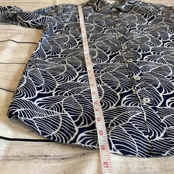 Crown & Ivy Button Down Blouse - Picture 12 of 13